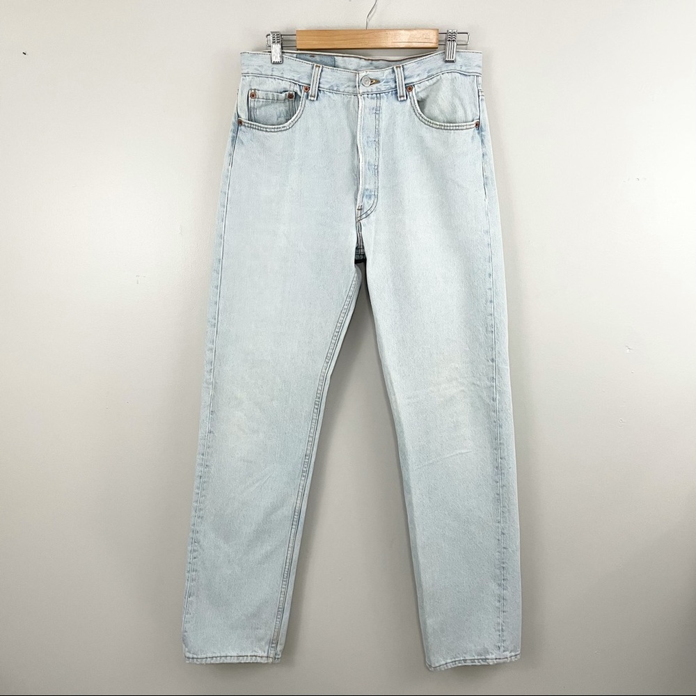 Vintage Levi’s 501 Light Wash Jeans 34X34